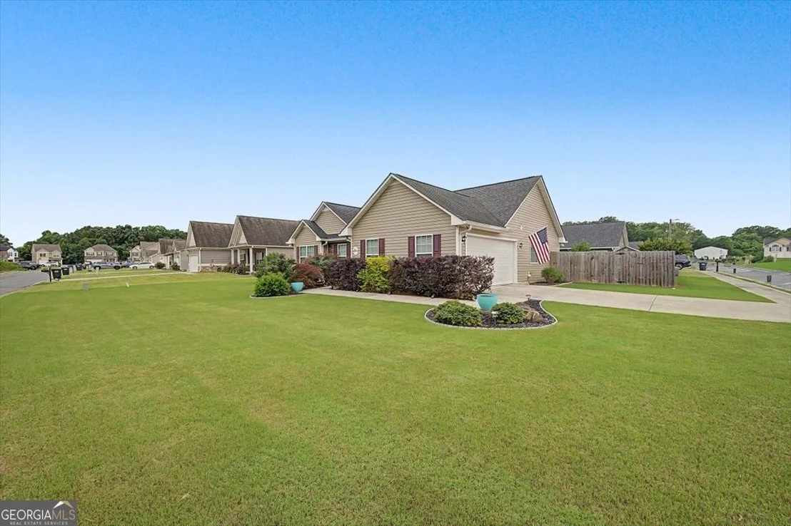 Photo of 100 Legacy Lane