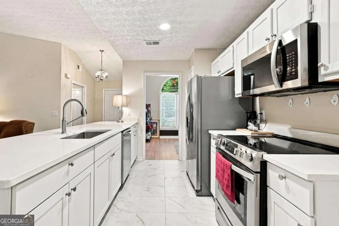 Photo of 146 Pinebrook Drive