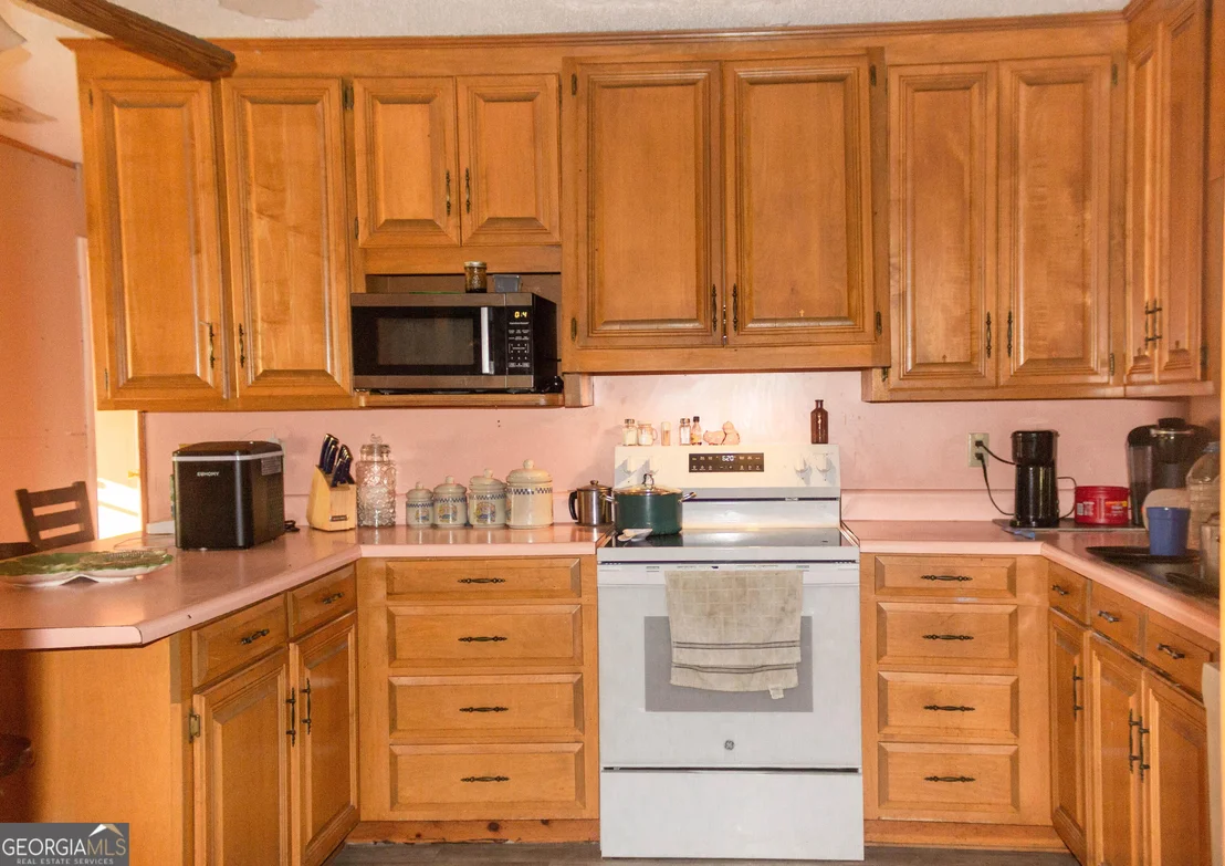 Photo of 695 Jasmine Drive