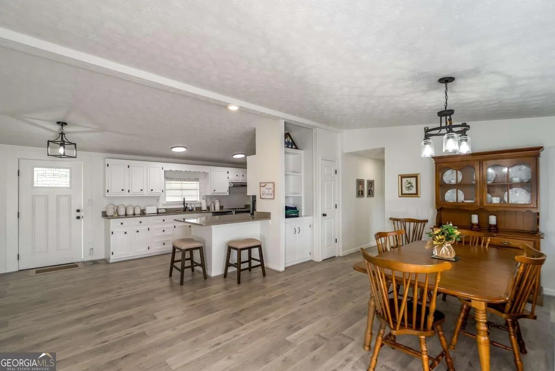 Photo of 1180 Green Briar Drive