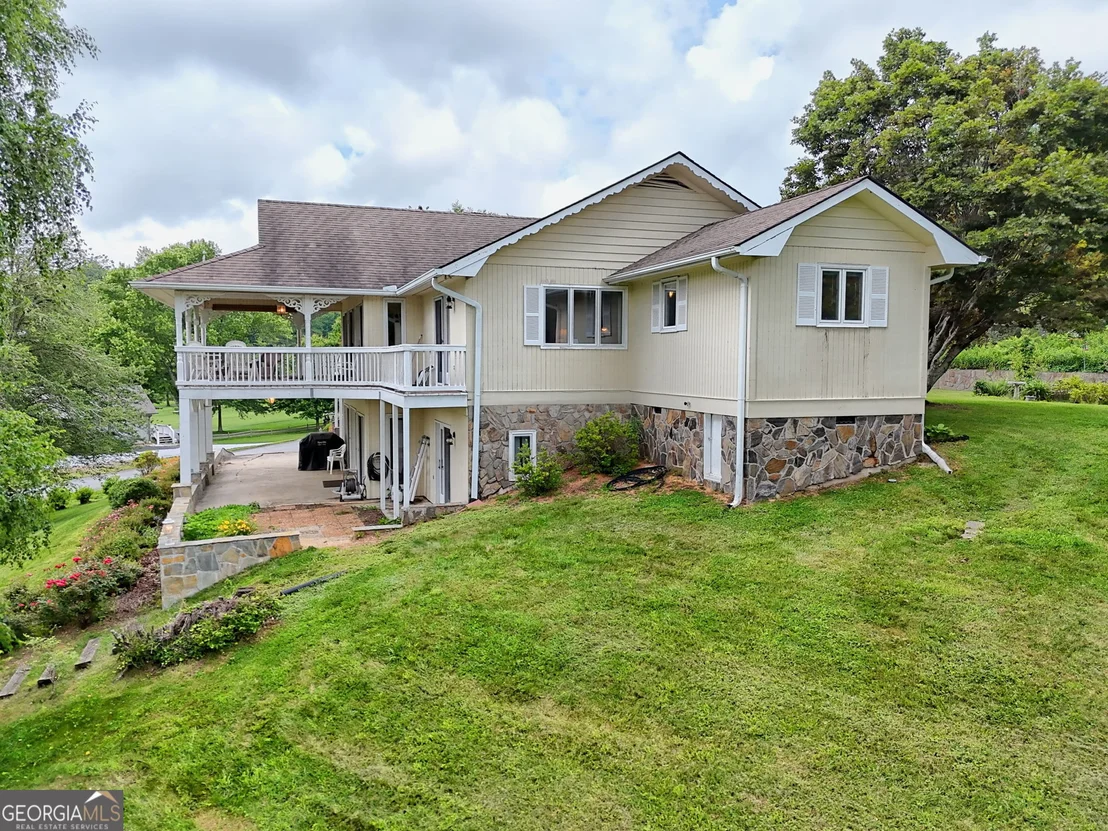 Photo of 70 Fairway Lane