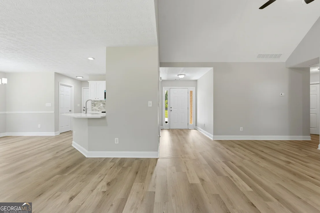 Photo of 155 Oak Hill Circle