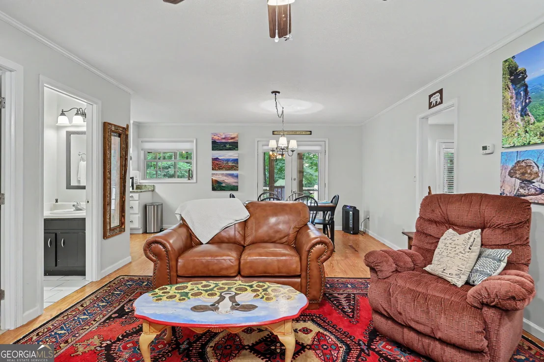Photo of 5637 Murray Cove Road