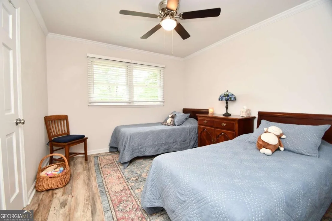 Photo of 280 Valleybrook Drive