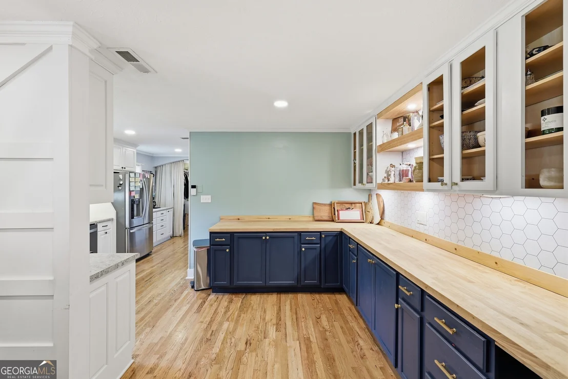 Photo of 125 Windsor Drive