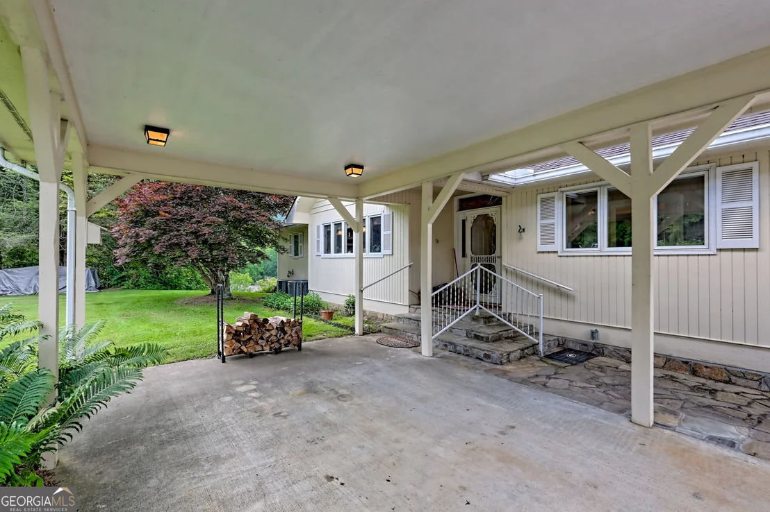 Photo of 70 Fairway Lane