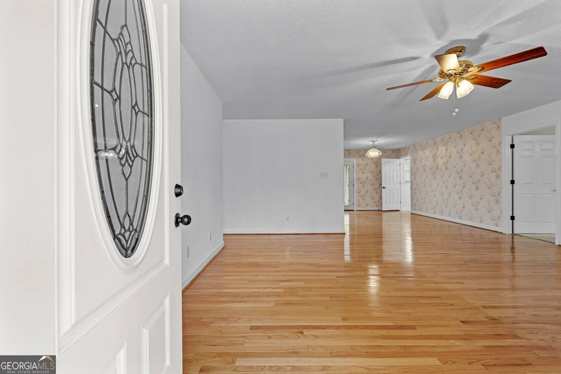Photo of 423 Woods Road