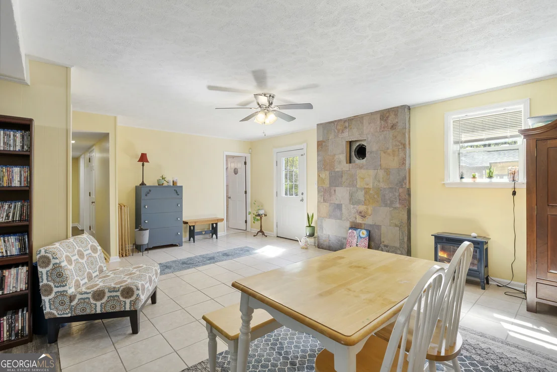 Photo of 122 Margo Trail SE