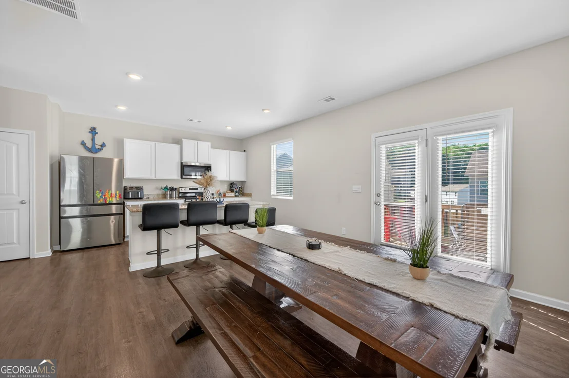 Photo of 401 Hughes Lane