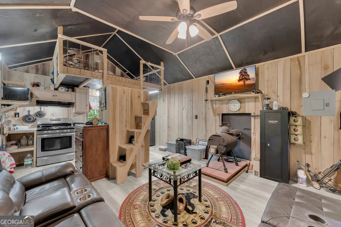 Photo of 4444 Riverdale Road