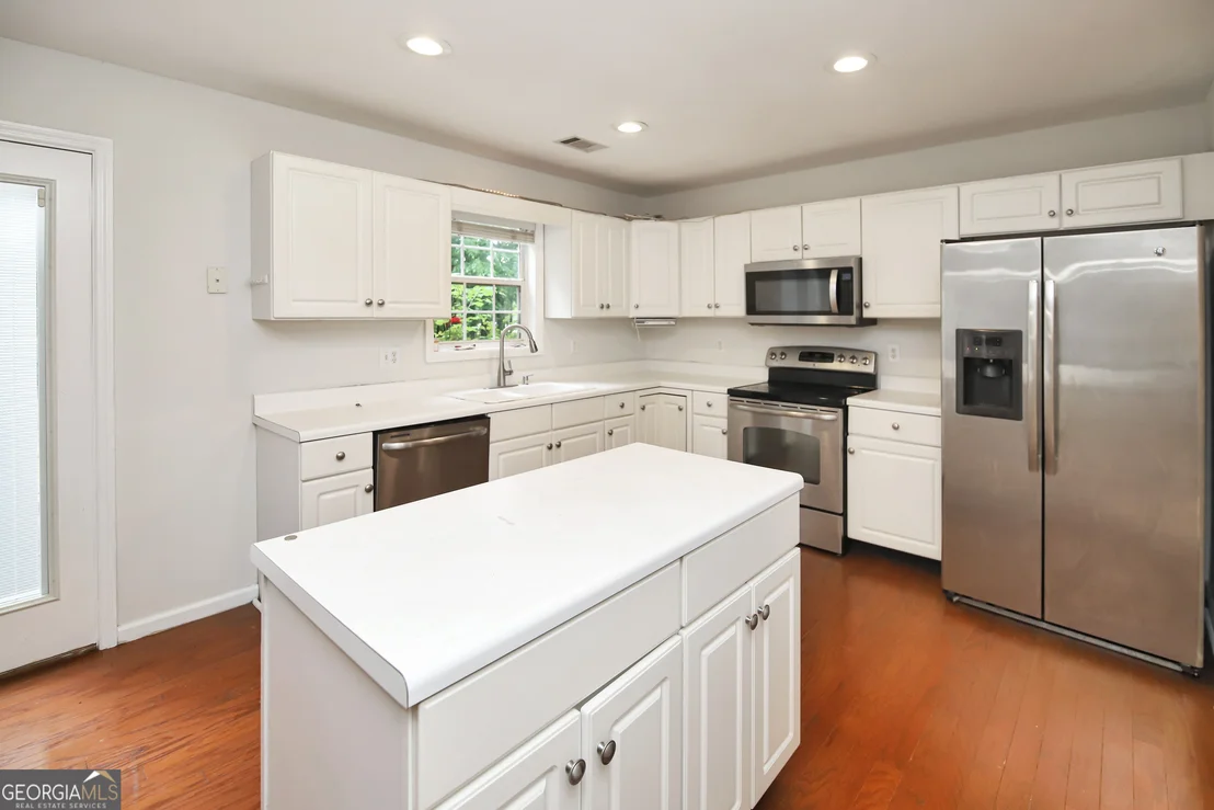 Photo of 143 Cameron Pointe Drive