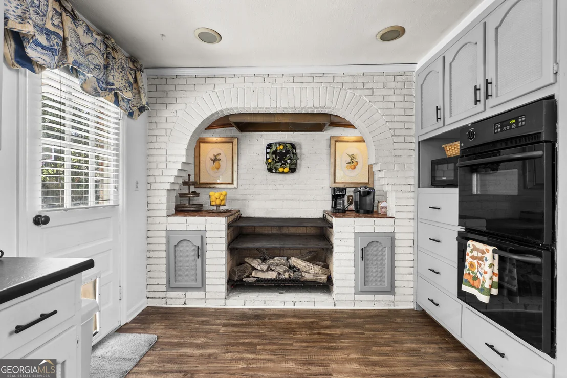 Photo of 878 Captain Kell Drive