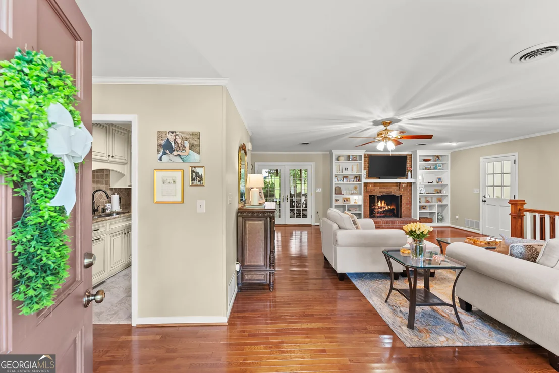 Photo of 290 Cochran Drive