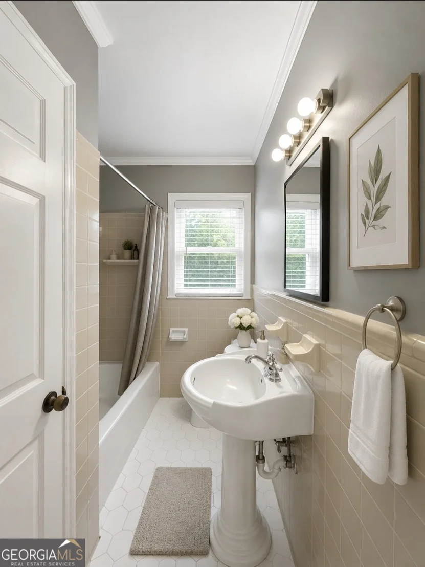 Photo of 205 Lassiter Drive