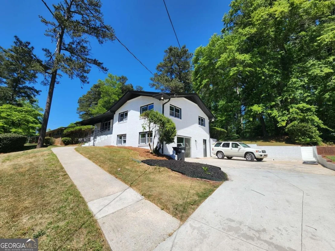Photo of 2877 Pine Needle Drive