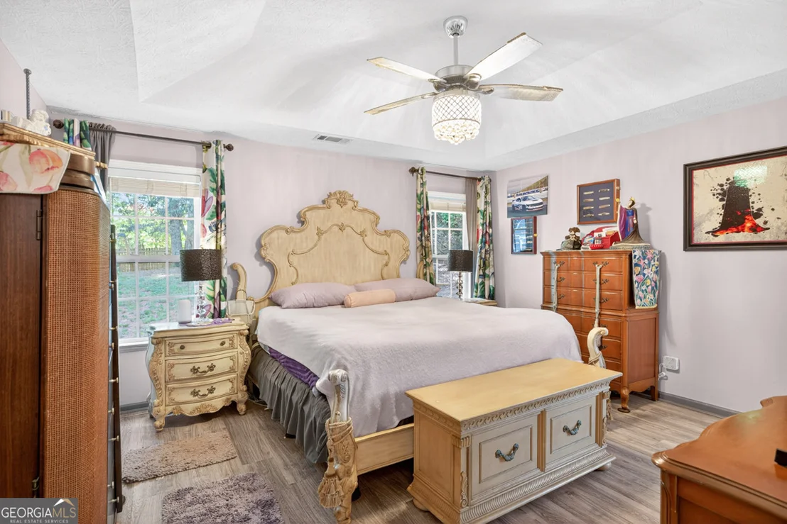 Photo of 353 Glenmoor Place