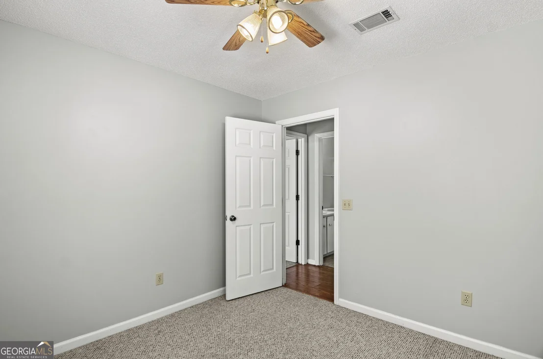 Photo of 1103 Tomahawk Trail