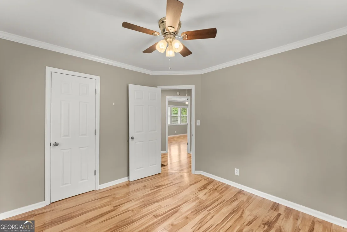 Photo of 47 Cherokee Boulevard