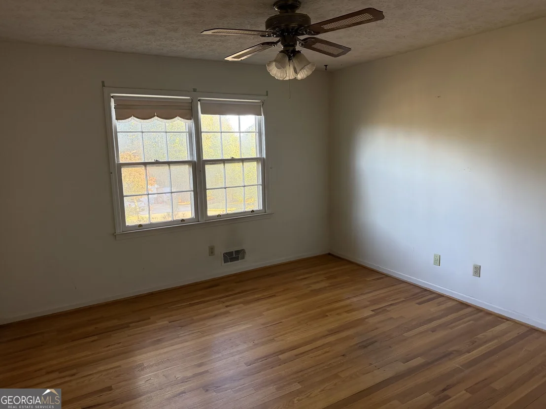 Photo of 299 Rainer Road