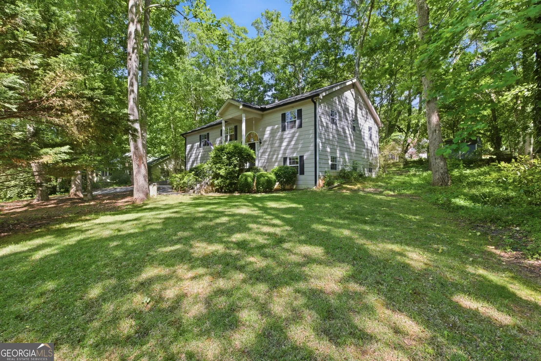 Photo of 325 Springwood Drive