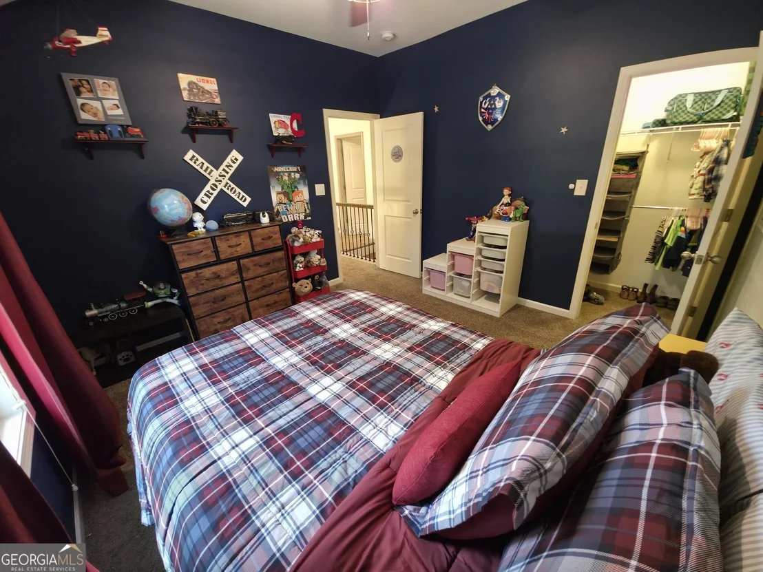 Photo of 96 Oak Leaf Way