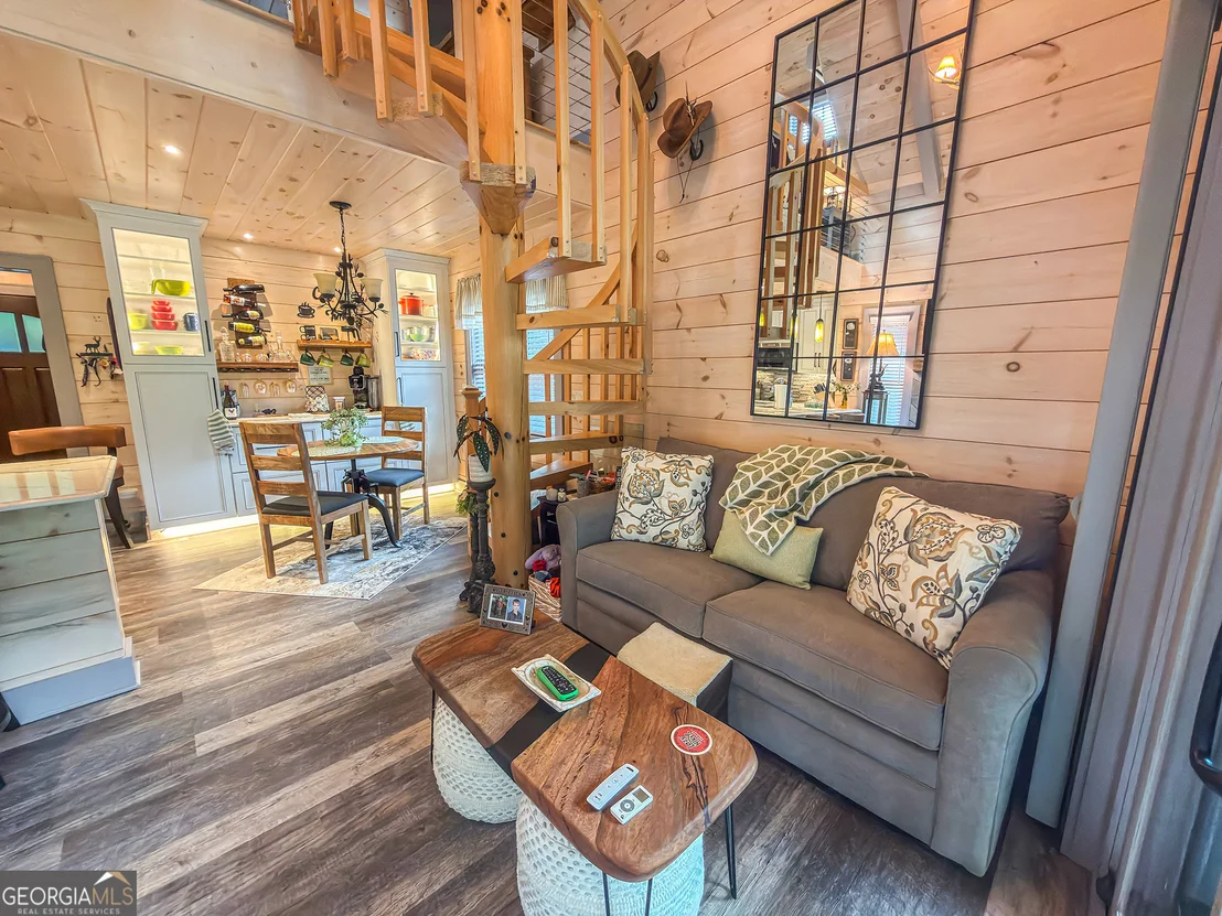Photo of 111 Wildflower Road
