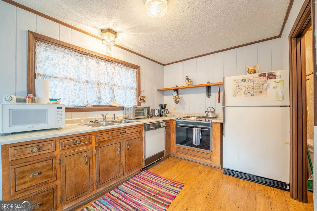 Photo of 375 Western Way