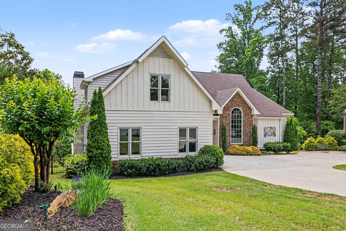 Photo of 8895 Willowbrae Lane