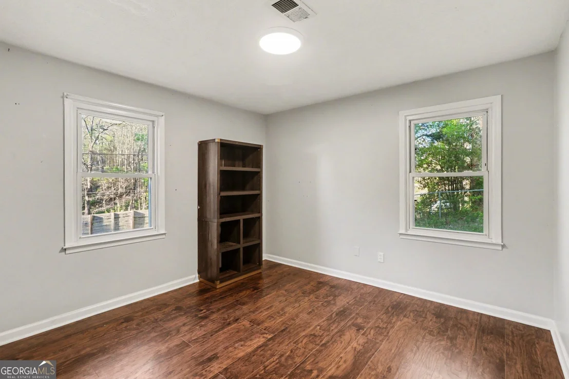 Photo of 941 Kingston Highway