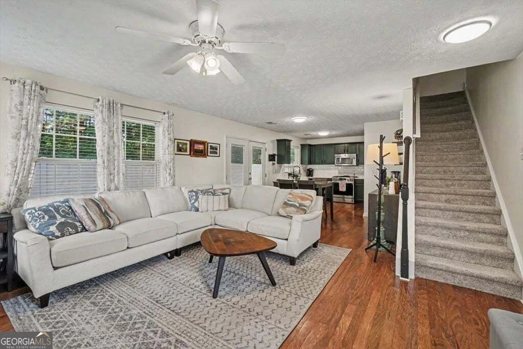Photo of 321 Windcroft Lane