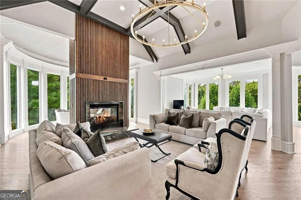 Photo of 6756 Hedge Row Lane