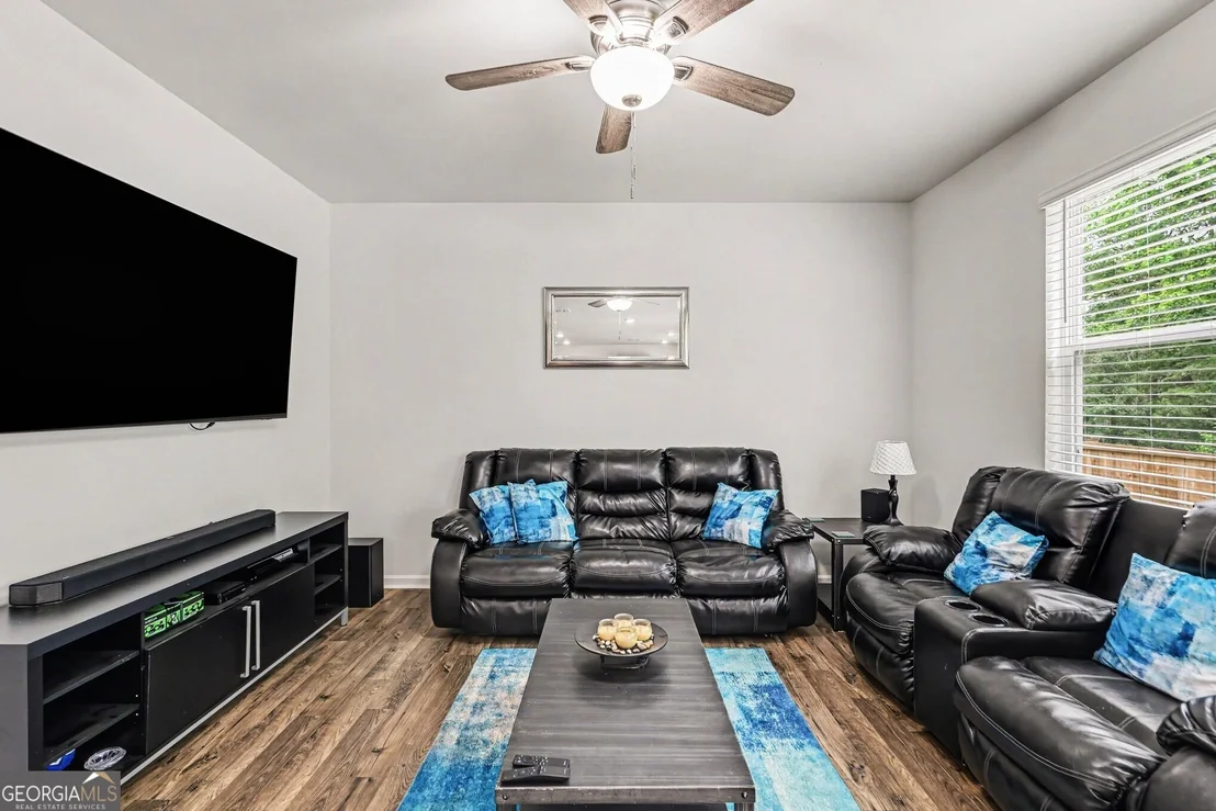 Photo of 8233 Bluewater Drive