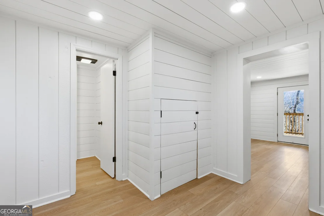 Photo of 291 Saddleback Circle