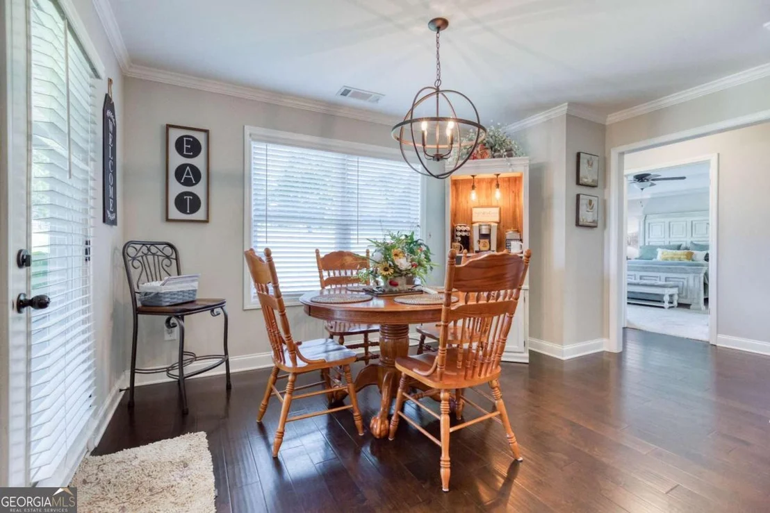 Photo of 1712 Whitlock Lane