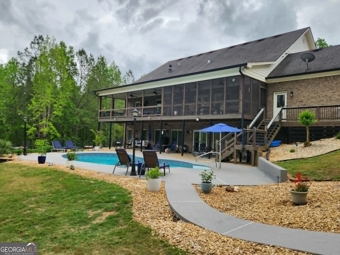 Photo of 300 Brook Road