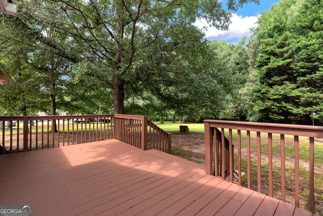 Photo of 817 Bluejay Way