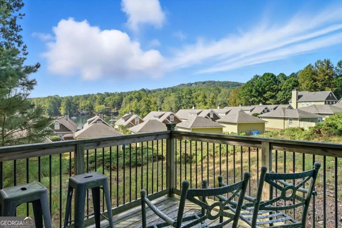 Photo of 263 Lakeside Drive