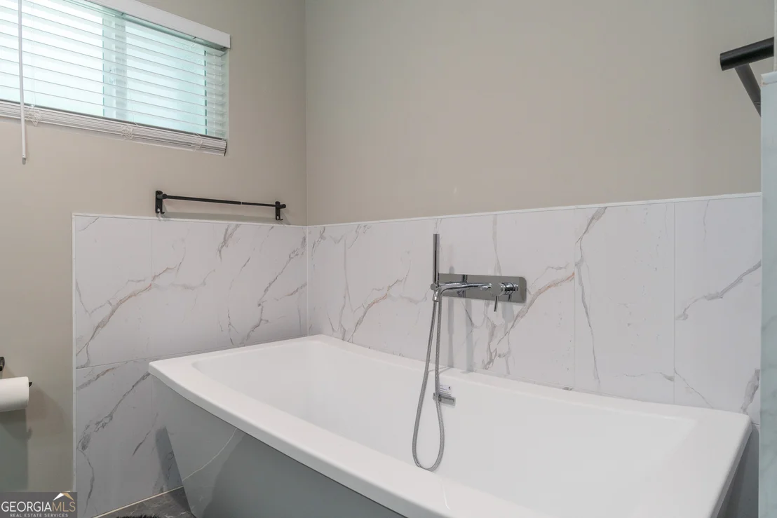 Photo of 418 Wilfar Strasse