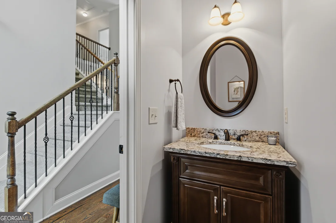 Photo of 6264 Riverview Parkway