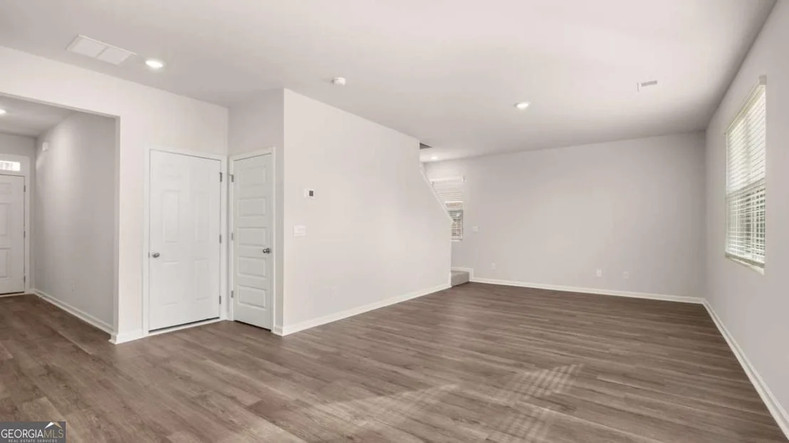 Photo of 830 Trillium Drive