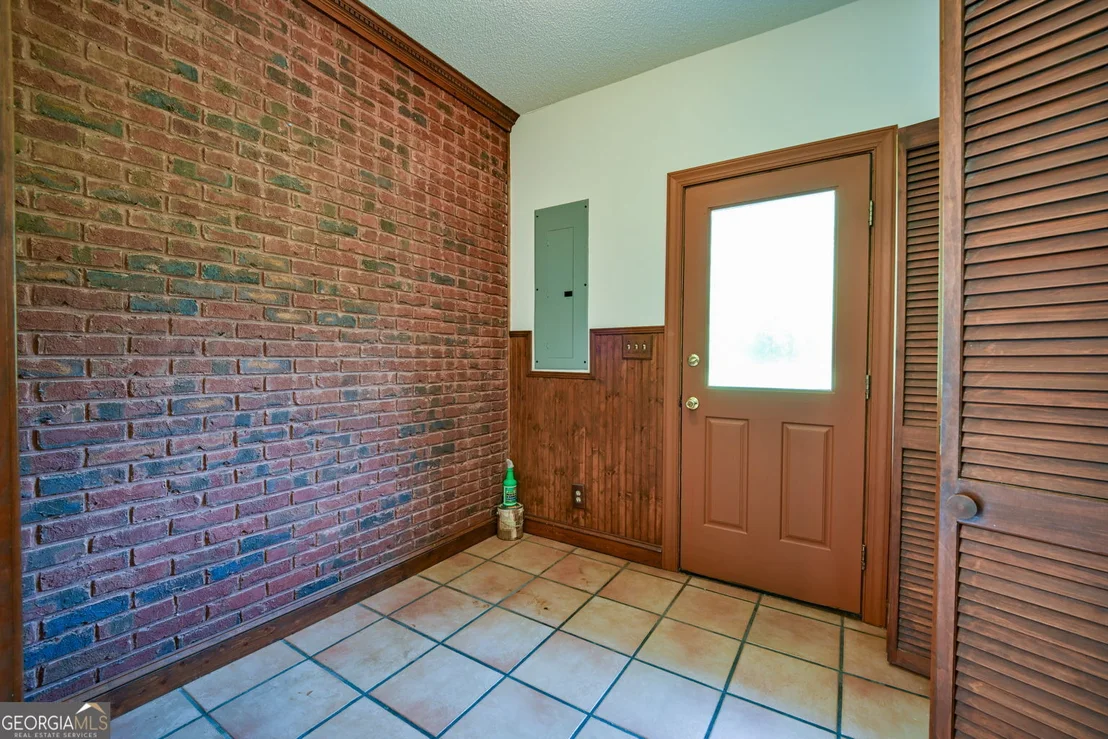Photo of 160 River Lane