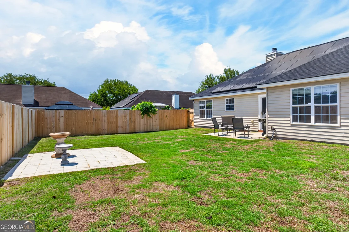 Photo of 104 W Tisbury Lane