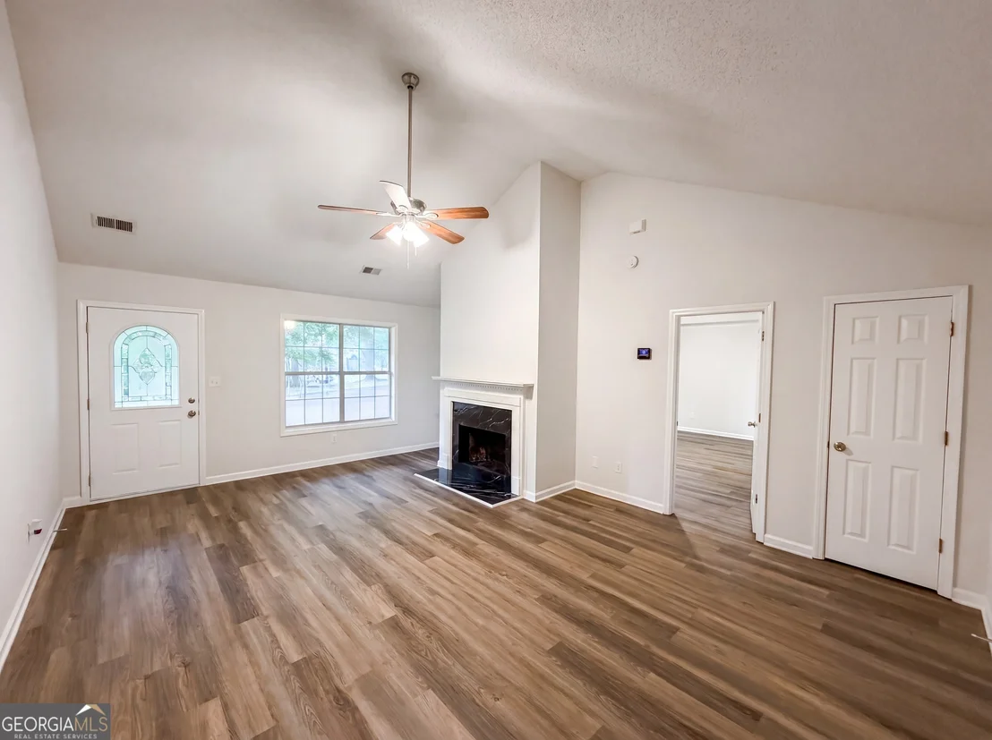 Photo of 160 Regency Drive