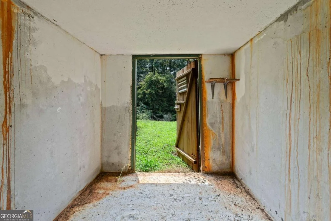 Photo of 2059 Cave Spring Road