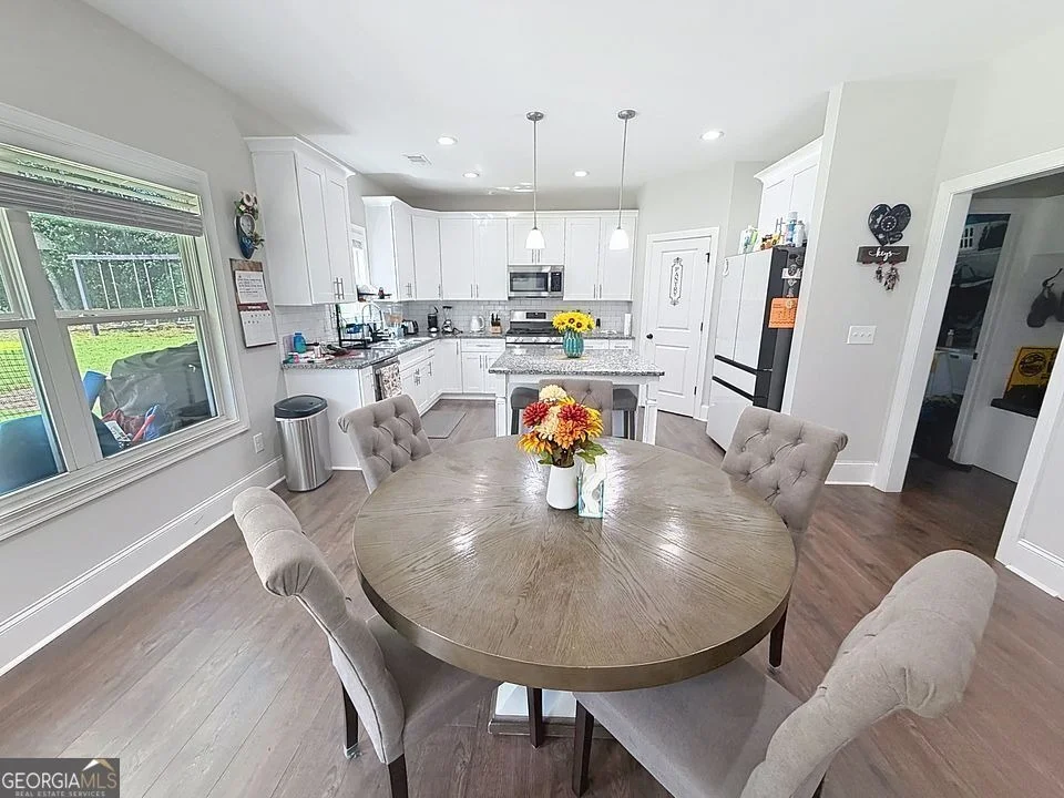 Photo of 844 Pool Road