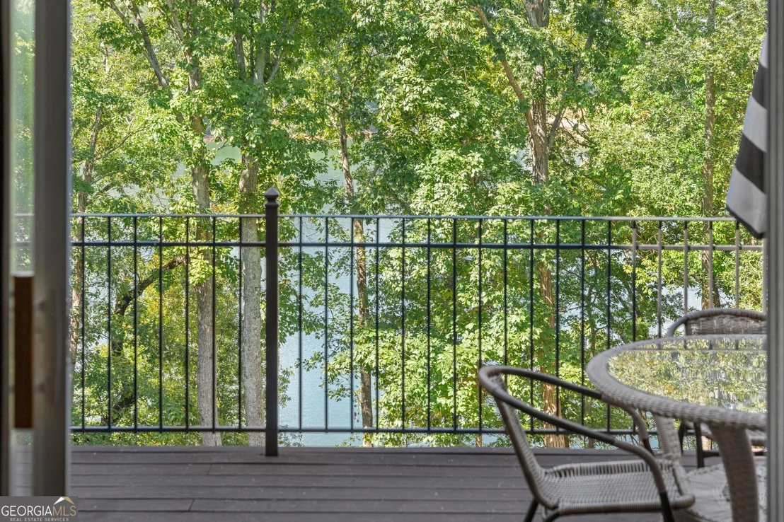 Photo of 2819 Point Overlook