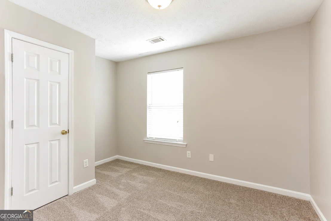 Photo of 372 Jasmine Drive