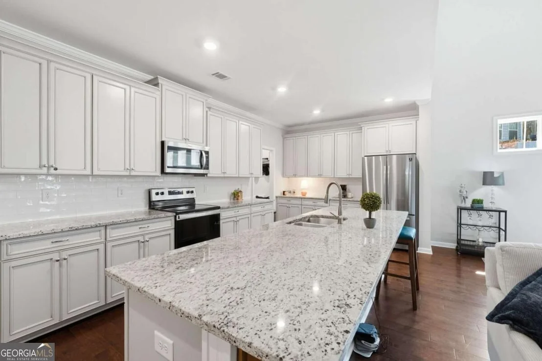 Photo of 312 Pinebrook Drive