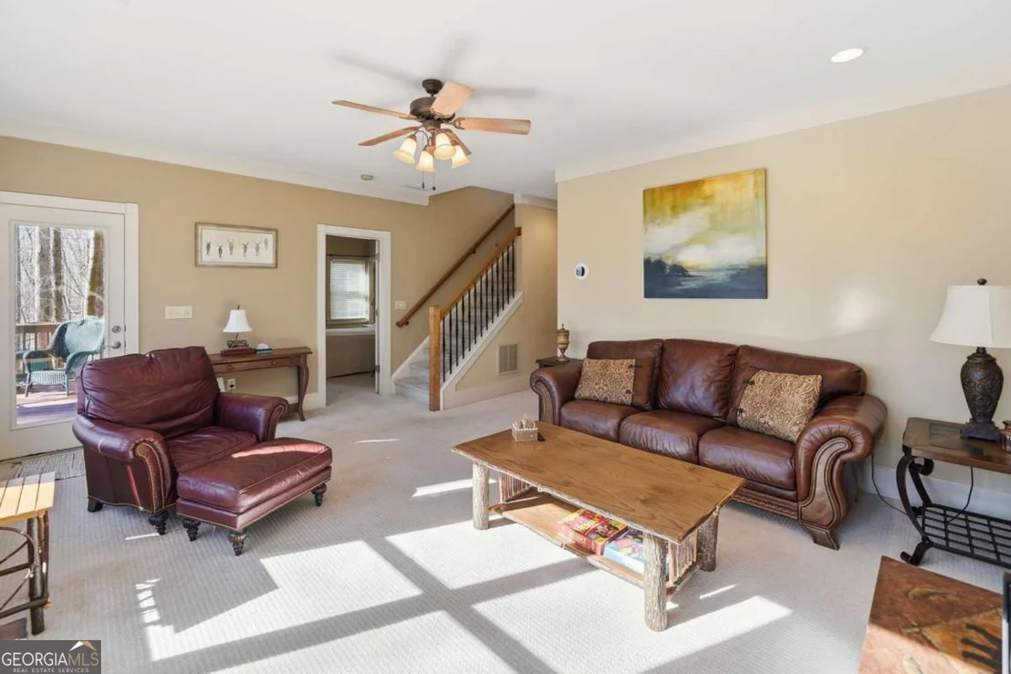 Photo of 425 Sanderlin Mountain Drive