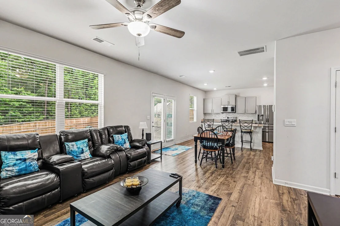 Photo of 8233 Bluewater Drive